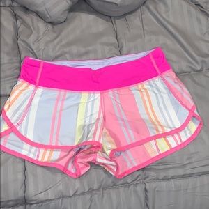 Lululemon shorts size 4